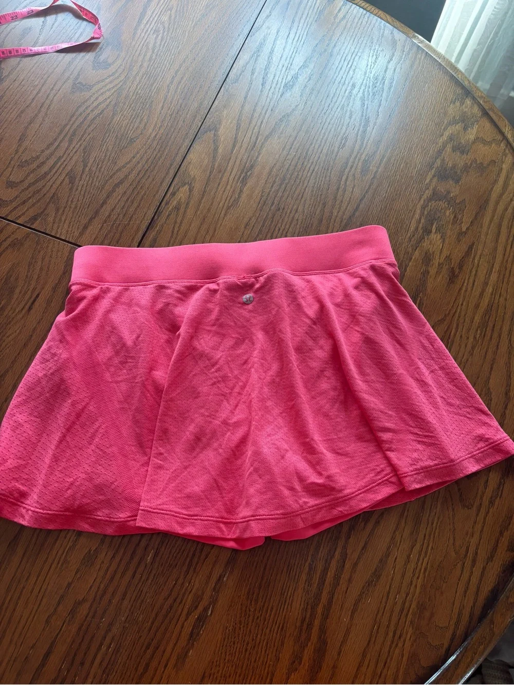 Lululemon swiftly tech high rise skirt tennis lip gloss size 12